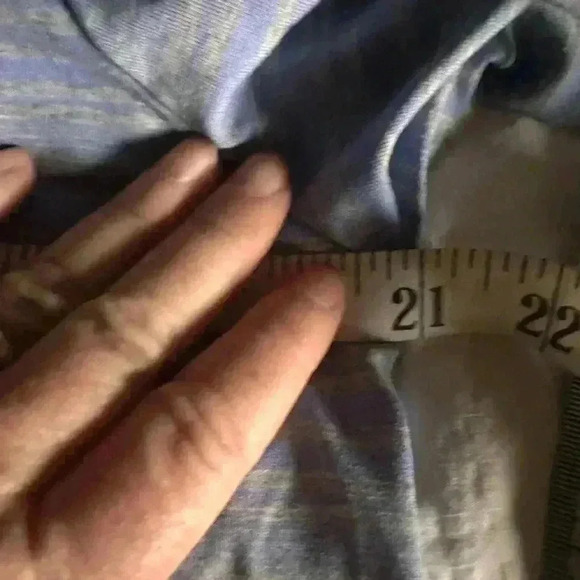 Lularoe XL grey long sleeve Lynnae t shirt with periwinkle stripes. NWT - Picture 5 of 6